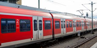 Im Sommer müssen Pendler auf den Schienenersatzverkehr umsteigen, wenn die S-Bahn-Stammstrecke gesperrt ist. Bild: Dettenmeyer