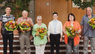 Klaus Andermann, Walter Holzapfel, Christa Schimpf, Bürgermeisterin Anna Walther, Ute Rebmann und Uwe Rebmann (von links). Dr. Golo Beranek war nicht anwesend.