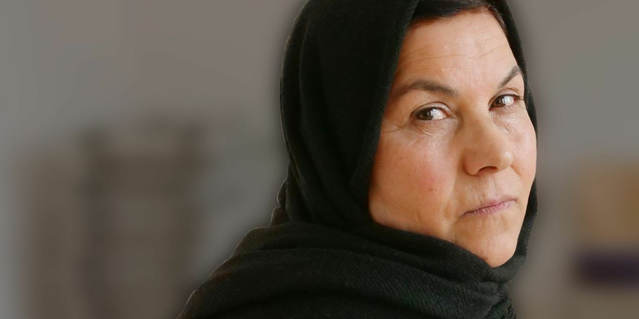 Die Jesidin Zainap Murat überlebte den Genozid. Sie lebt mit ihren Kindern in Freiburg, ihr Mann blieb im Irak zurück.