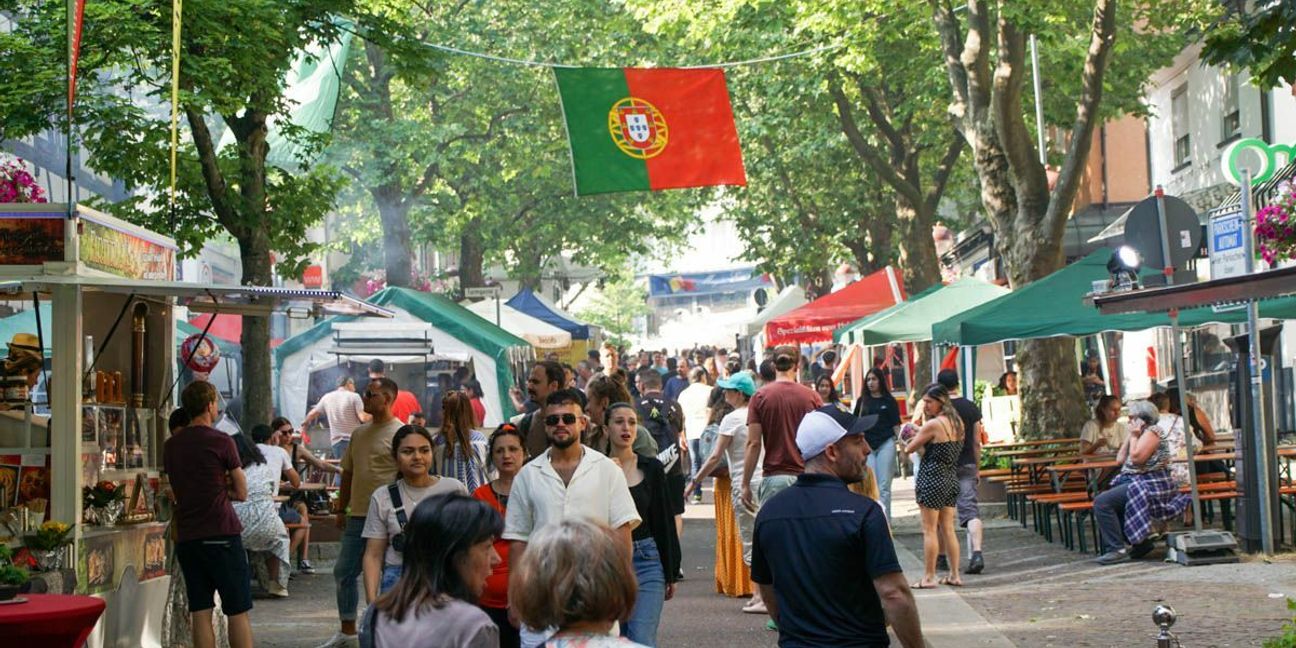 Zum Internationalen Straßenfest in Sindelfingen werden 200 000 Besucher erwartet. Bild: Dettenmeyer