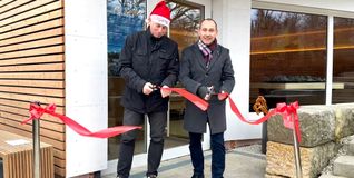 Auf unserem Foto (von links): Geschäftsführer der Böblinger Therme Wolfgang Hermle und Aufsichtsratsvorsitzender der Therme, Oberbürgermeister Dr. Stefan Belz.