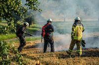 Auf einem Maichinger Acker übte die Sindelfinger Feuerwehr die Bekämpfung von Vegetationsbränden.