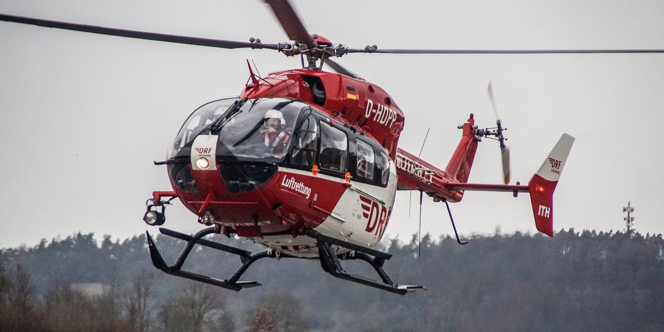 Landrat Roland Bernhard fordert, dass der Rettungshubschrauber "Christoph 41"  weiter in Leonberg stationiert ist. Bild: Dettenmeyer