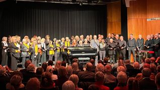 In der Böblinger Kongresshalle konnten die Sänger von „Vocalix“ den italienischen Partnerchor aus Alba begrüßen.