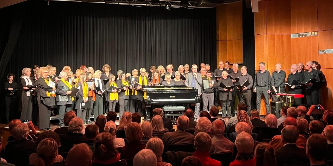 In der Böblinger Kongresshalle konnten die Sänger von „Vocalix“ den italienischen Partnerchor aus Alba begrüßen.