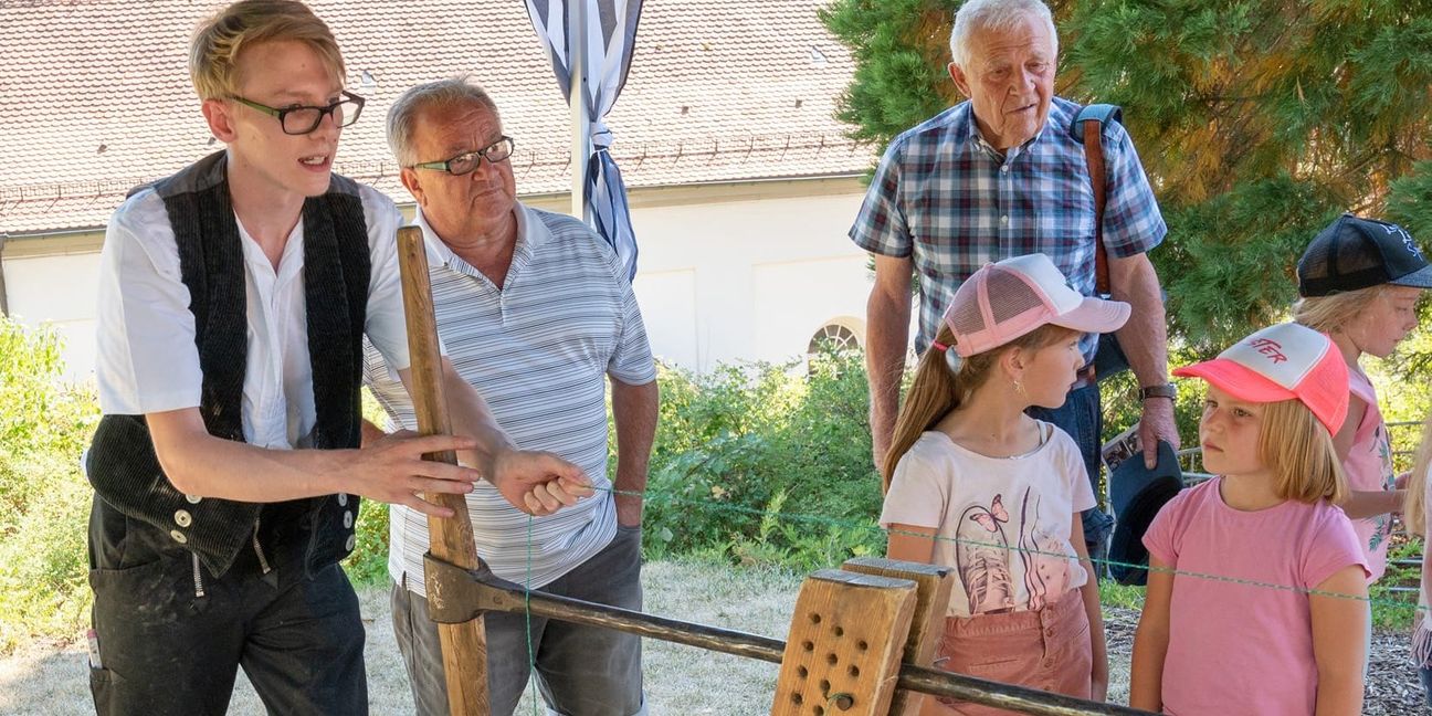 Im Gechinger Museum Appeleshof dreht sich am Sonntag alles um historische Holzwirtschaft. Bild: z