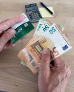 Der AOK-Bezirksrat vertritt die Interessen der Beitragszahlenden – also der Arbeitnehmerinnen und Arbeitnehmer sowie der Unternehmen.