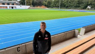 Für Thomas Dietsche, früher Spieler und Trainer beim VfL Sindelfingen und heute sportlicher Leiter, ist das Floschenstadion ein Zuhause. An diesem Wochenende verfliegt das Heimweh.Bild: z