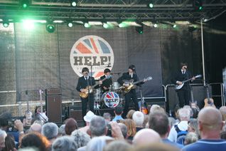 Bestes Wetter, beste Stimmung: Sindelfingen rockt mit den Songs der Beatles.