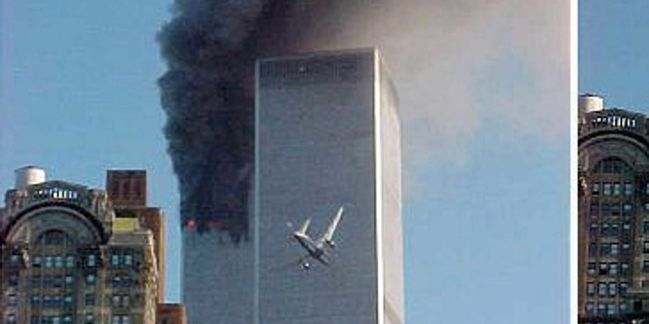 Die verheerenden Anschläge vom 11. September 2001 wurden vom Terrornetzwerk Al-Qaida durchgeführt. Dazu entführten die Islamisten vier Flugzeuge. Zwei davon lenkten sie in die Türme des World Trade Centers in New York City.
 Foto: Pentagon