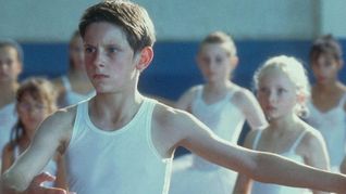 Allein unter Mädchen: Jamie Bell in „Billy Elliott - I will dance“.