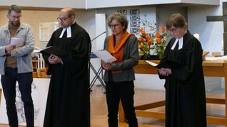 Betriebsseelsorger Marian Schirmer, Pfarrer Andreas Hiller, Ulrike Stepper und Pfarrerin Dr. Beate Kobler (von links) bei den Fürbittgebeten.