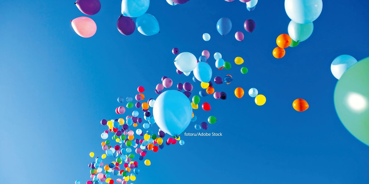 Leicht wie Luftballon zu leben -- davon träumt so mancher, dem es derzeit nicht so gut geht.
Bild: fotoru/ Adobe Stock