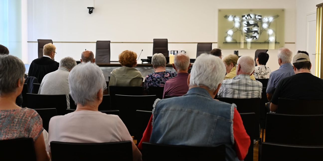 Gut 30 Magstadter kamen zur Gerichtsverhandlung nach Mannheim.