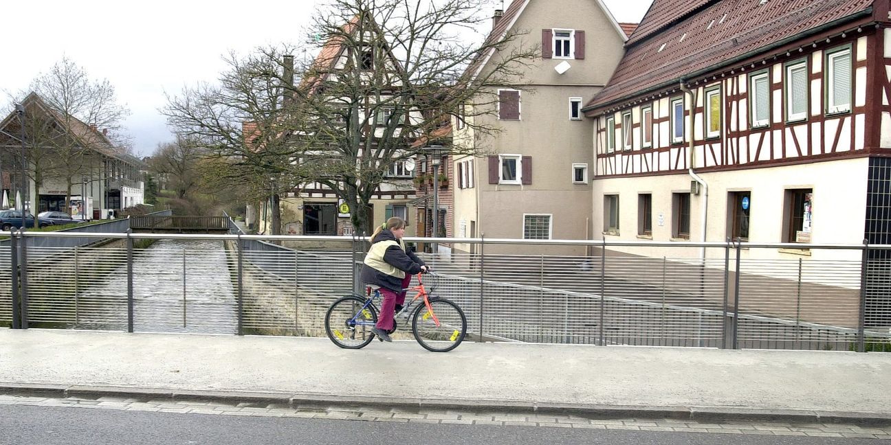 Entlang der Schwippe lässt es sich in Dagersheim gut Fahrrad fahren.