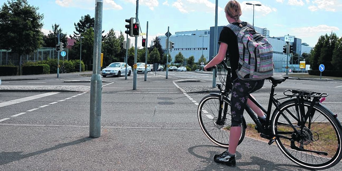 Grüne Welle für Radfahrer? Am Calwer Bogen ist das ein unerfüllter Wunsch. Bild: Wegner