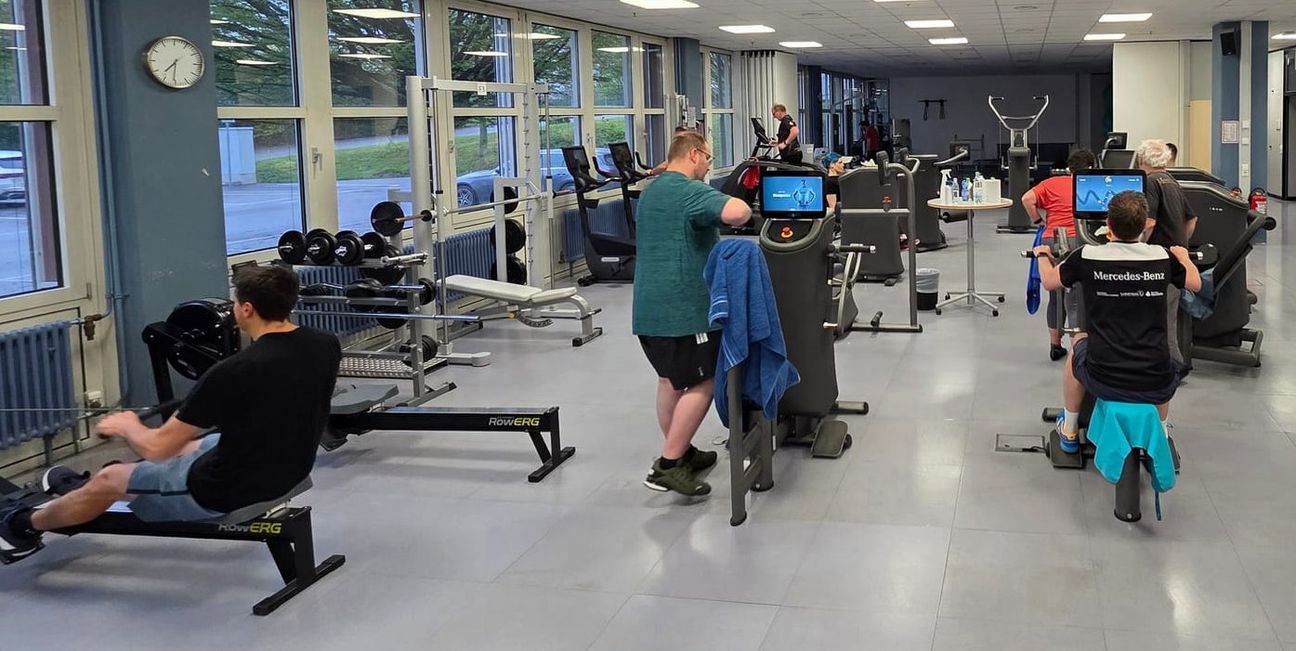 Früh am Morgen ist was los auf der Trainingsfläche.