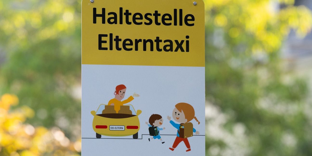 Viele Eltern fürchten, dass durch "Eltern-Taxis" zusätzliche Unfallgefahr für Schüler entsteht.