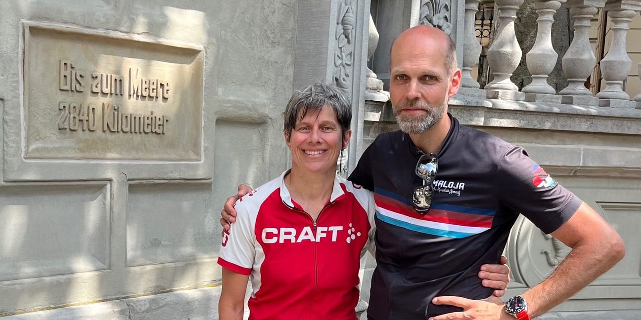 "Bis zum Meere 2840 Kilometer": Elke und Joachim Wolf in Donaueschingen.