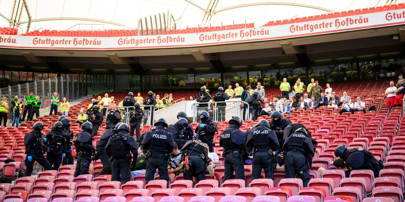 Die Polizei probte am Dienstag die Abläufe bei einem Terroranschlag während der EM.