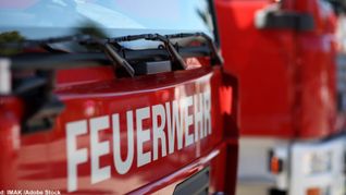 Die Feuerwehr ist im Einsatz.