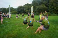 Tauziehen im Sommerhofenpark bei der Stadtwerke Teamchallenge