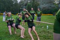 Tauziehen im Sommerhofenpark bei der Stadtwerke Teamchallenge