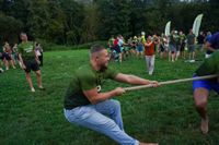 Tauziehen im Sommerhofenpark bei der Stadtwerke Teamchallenge