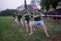 Tauziehen im Sommerhofenpark bei der Stadtwerke Teamchallenge