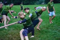 Tauziehen im Sommerhofenpark bei der Stadtwerke Teamchallenge