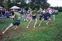 Tauziehen im Sommerhofenpark bei der Stadtwerke Teamchallenge