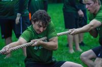 Tauziehen im Sommerhofenpark bei der Stadtwerke Teamchallenge