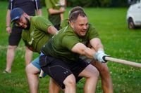 Tauziehen im Sommerhofenpark bei der Stadtwerke Teamchallenge