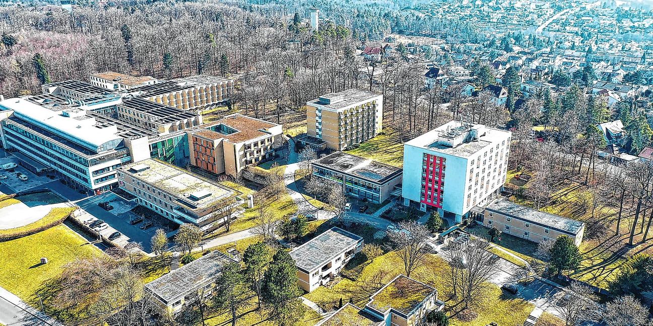 Das Areal des Böblinger Kreiskrankenhauses: Zwischen der Stadt Böblingen und dem Land Baden-Württemberg entbrennt der Kampf um das Gelände. Bild: Dettenmeyer / A