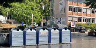 An der St.-Bonifatius-Kirche registrierte die Stadt nach dem Abbau des Altkleidercontainers eine kleinere Müllablagerung.