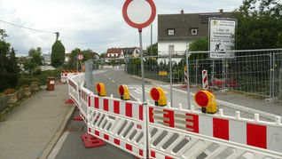 Die Plieninger sind verärgert: Wochenlang ist an der Brücke über die Mittlere Filderstraße nichts passiert. Auch die Abrissarbeiten haben noch gar nicht begonnen.