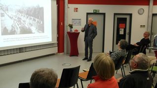 Referent Wolfgang Hasibether ist Diplom-Sozialwirt von der Wilhelm-Leuschner-Stiftung in Bayreuth. Sein Vortrag trägt den Titel „Wilhelm Leuschner – Kämpfer für Freiheit und Demokratie im Widerstand gegen das NS-Regime“ und fragt nach dessen Bedeutung für unsere heutige Zeit. Bilder: Staber