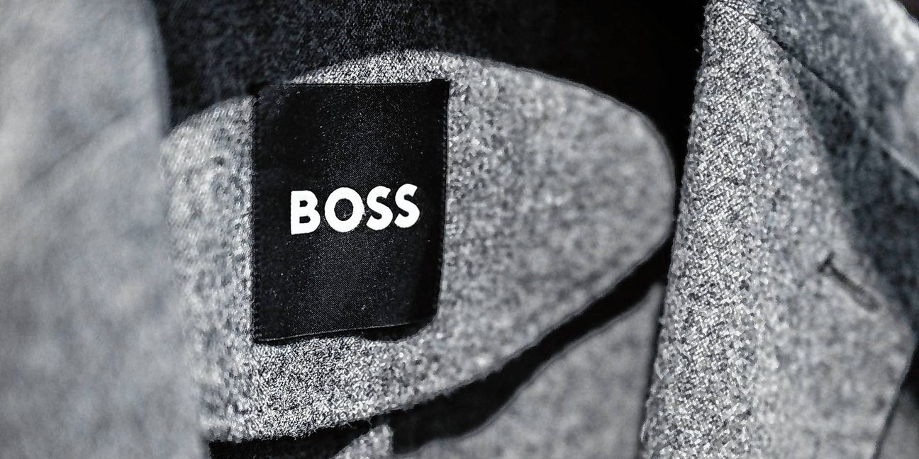 Der Metzinger Modekonzern Hugo Boss will wieder mehr in Europa und Amerika produzieren lassen.