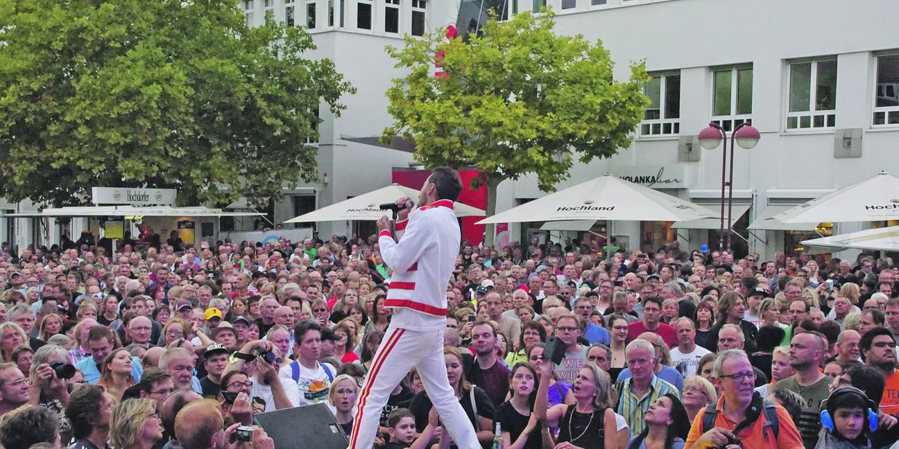 Mit Queen-Hits der italienischen Band Vipers ging die Veranstaltungsreihe „Sindelfingen rockt 2018“ zu Ende. Bild: SDMG/Dettenmeyer