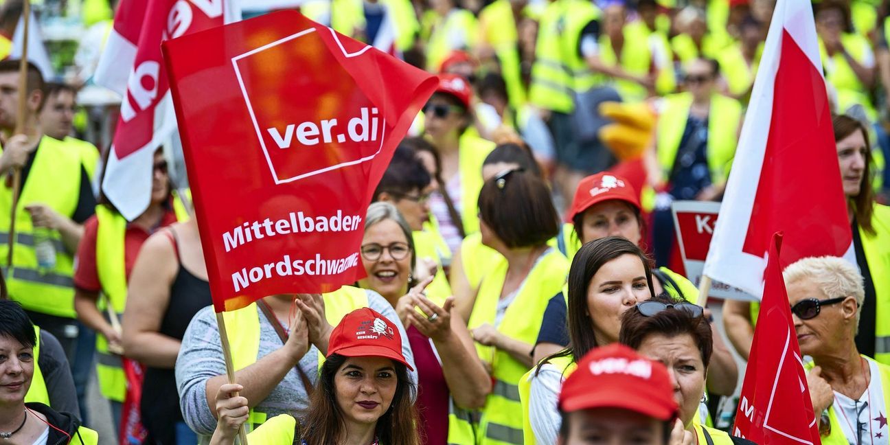 Die Gewerkschaft erhöht den Druck auf die Regierung mit der Ankündigung von möglichen Protesten.