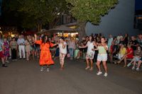 Sindelfingen tanzt beim Salsa-Abend in der Kleinen Mercedesstaße.