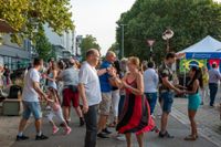 Sindelfingen tanzt beim Salsa-Abend in der Kleinen Mercedesstaße.