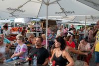 Sindelfingen tanzt beim Salsa-Abend in der Kleinen Mercedesstaße.