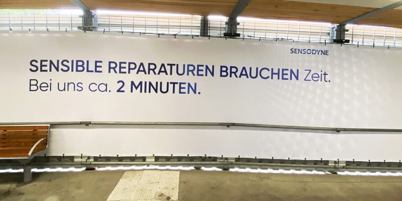 Wenn die Bahnhofsreparatur in Stuttgart etwas länger dauert, kann das schon mal zu leichtem Spott führen. Wenn die Bahnhofsreparatur in Stuttgart etwas länger dauert, kann das schon mal zu leichtem Spott führen.