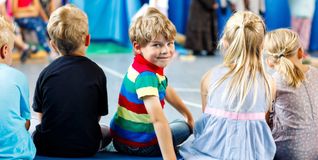 Kinder machen Fehler. Entscheiden ist, ob sie daran wachsen dürfen.