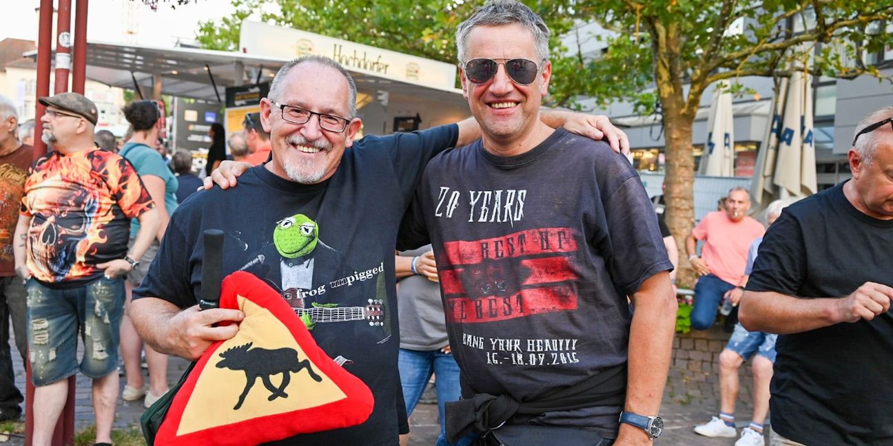 Zwei große Fans: Robert Weiß und sein Kumpel Jan Klinner.