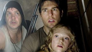 Tim Robbins, Tom Cruise und Dakota Fanning mitten im „Kampf der Welten“.