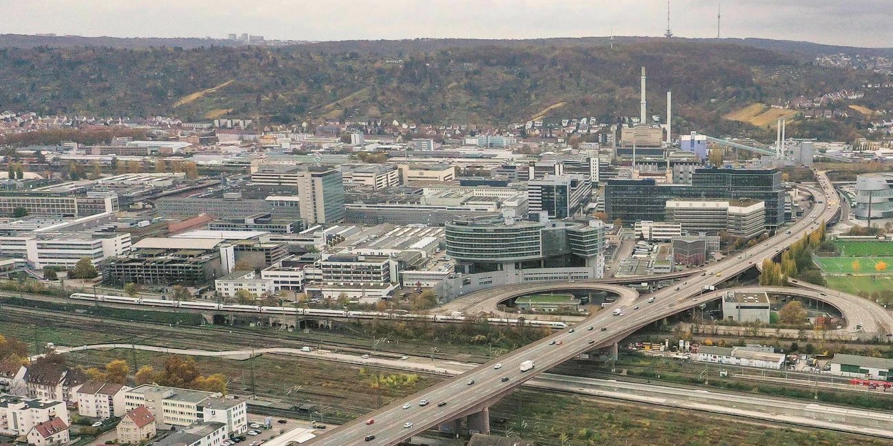 Das Daimler-Werk aus der Vogelperspektive: Hier soll ein Campus für Elektromobilität entstehen.

Foto: Lichtgut/Max Kovalenko