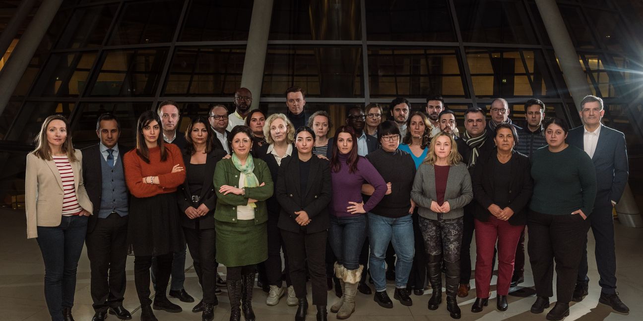 Die SPD-Bundestagsabgeordneten im Reichstagsgebäude. Bild: z